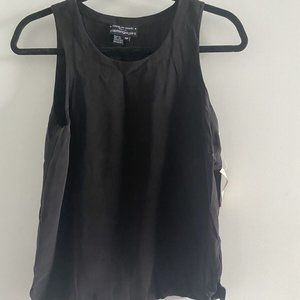 NWT Due per Due Bloomingdales 100% Silk Black Sleeveless Cami Tank Top Size 6P